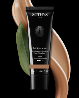 Fondotinta liquido Sothy, skincare anti age a lunga durata